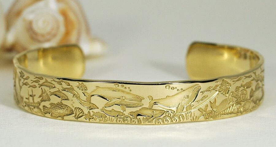 'Underwater Classic', 18ct Yellow Gold Cuff