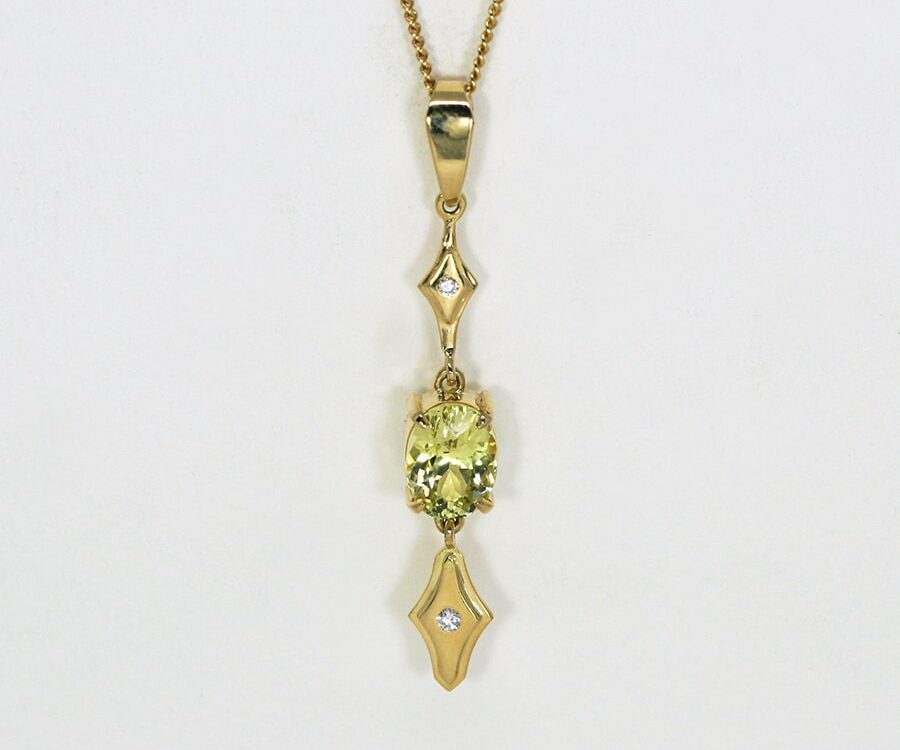'Chartreuse', 18ct Yellow Gold pendant set with a Ceylon Chrysoberyl and two Diamonds