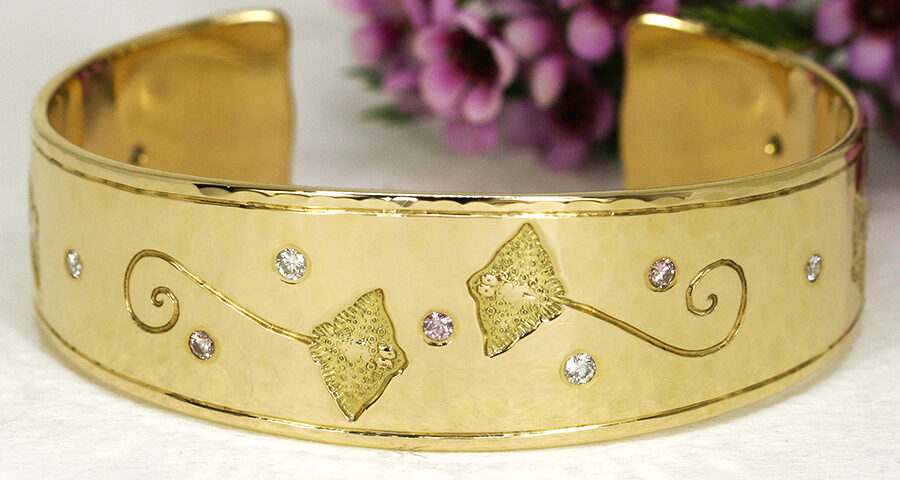Sensational Stingrays, 18ct Yellow gold & hammer finish. Set with Argyle Pink and White Diamonds