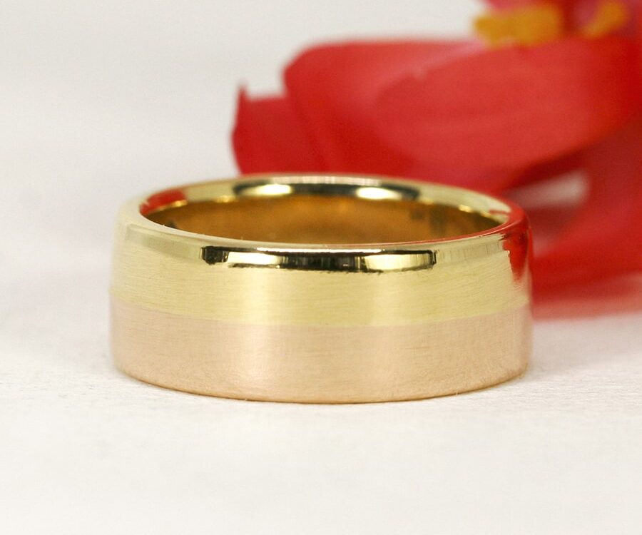 11. '2 Tone', 18ct Yelow and Rose Gold two tone band