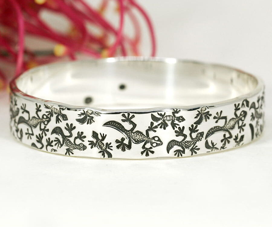 15. 'Gecko March', Gecko Bangle