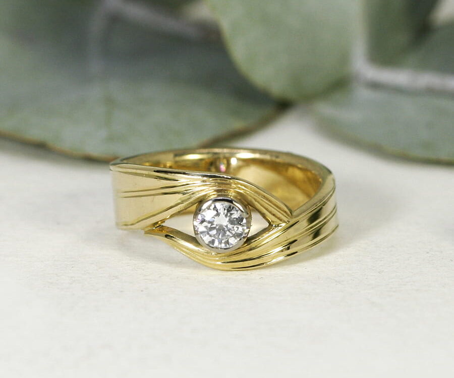 3. 'Honey Myrtle', 18ct Yellow Gold Band and 18ct White Gold Bezel set with a 26pt Diamond