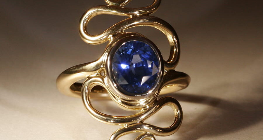 6. 18ct Yellow Gold and Sapphire Ring