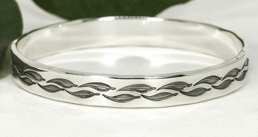 Simply Gumleaves sterling silver handcrafted bangle