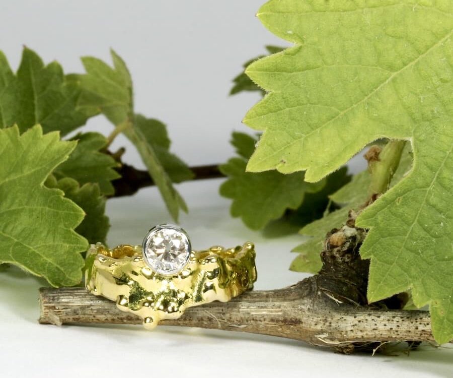 'Lasseters Reef' 18ctyellow gold fused ring set with 70pt VS C2 H&A Argyle Champagne diamond