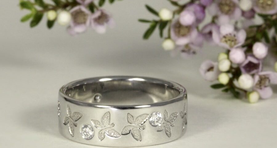'All About Butterflies' 18ct White Gold Ring with 5 GSI RBC diamonds tdw 0.22ct