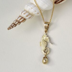 Seahorse 18ct Yellow Gold Pearl Pendant