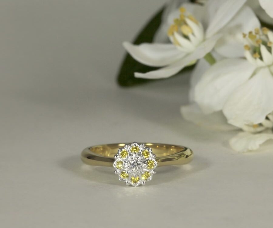 Spring Wattle 18ct Diamond Ring