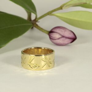 Wrens & Dragonflies 18ct Yellow Gold Ring